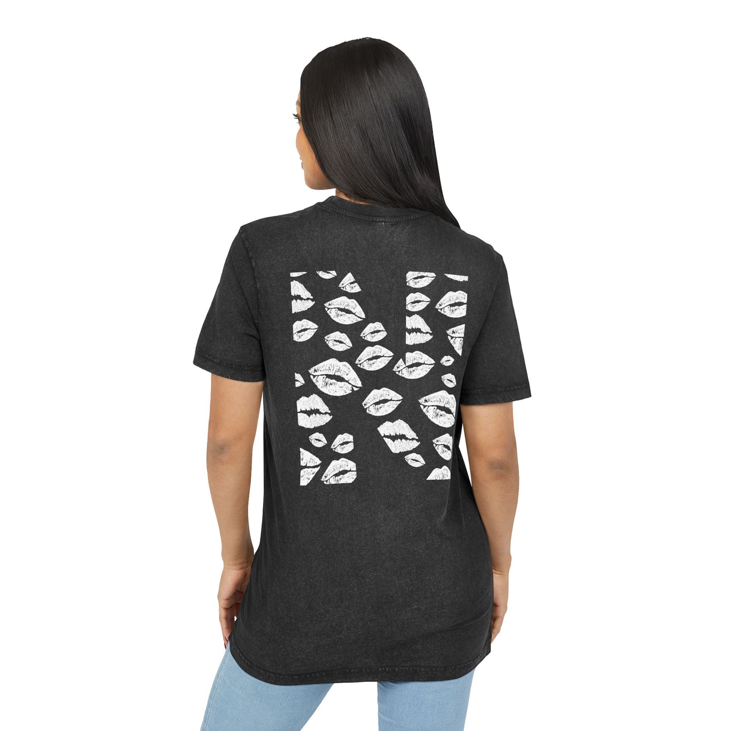NOKT Kiss Tee